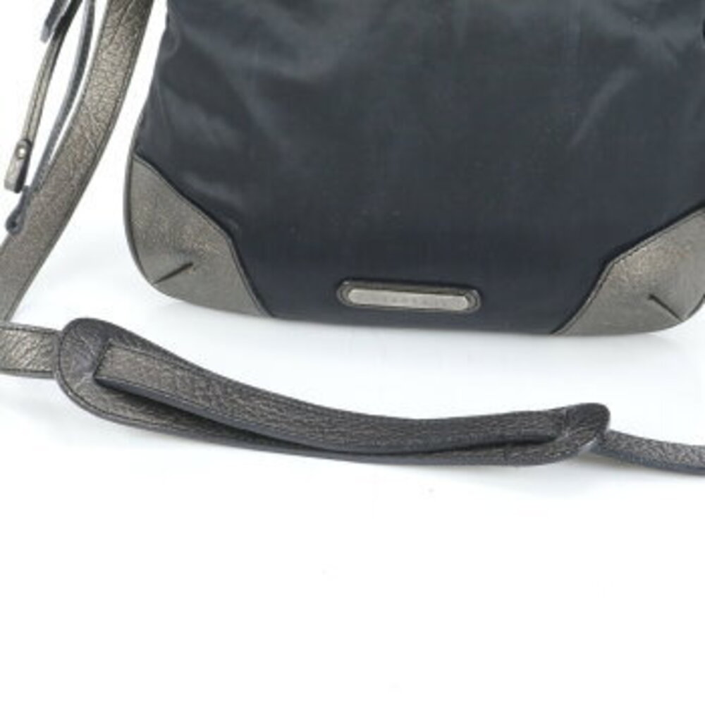 Burberry leather shoulder bag crossbody messenger black - Picture 2 of 8